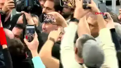 Beşiktaş Adayları El Ele, Taraftar Coştu!