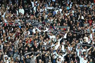 Beşiktaş, Necip Uysal ile 2 Yıllık Sözleşme İmzaladı!