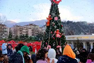 Bursa'da Yeni Yıl Meydanı Açıldı!