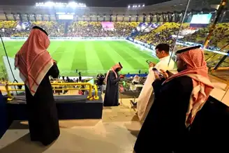 Suudi Arabistan'da Futbolcu Eşlerine Taciz