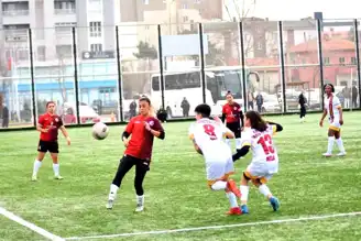 Kayserispor, Lider Yüksekovaspor'la Zorlu Maçta!