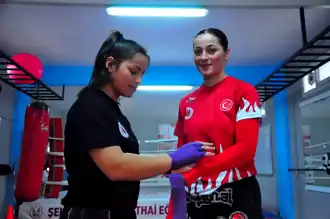 Muay Thai'de Kardeşler Yarışıyor!