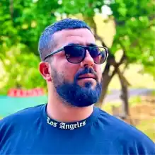 Nusaybin'de Halı Sahada Ölüm: Genç Adam Kalp Krizi Geçirdi