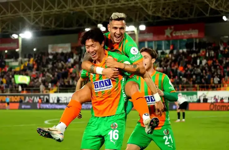 Alanyaspor, Gaziantep FK'yı Evinden 3-0 Yendi!
