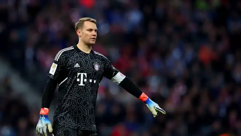Neuer Sakatlandı, Bayern'de Yok!