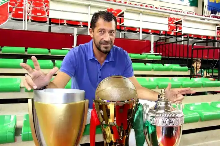 Ufuk Sarıca, Karşıyaka'ya Veda Etti